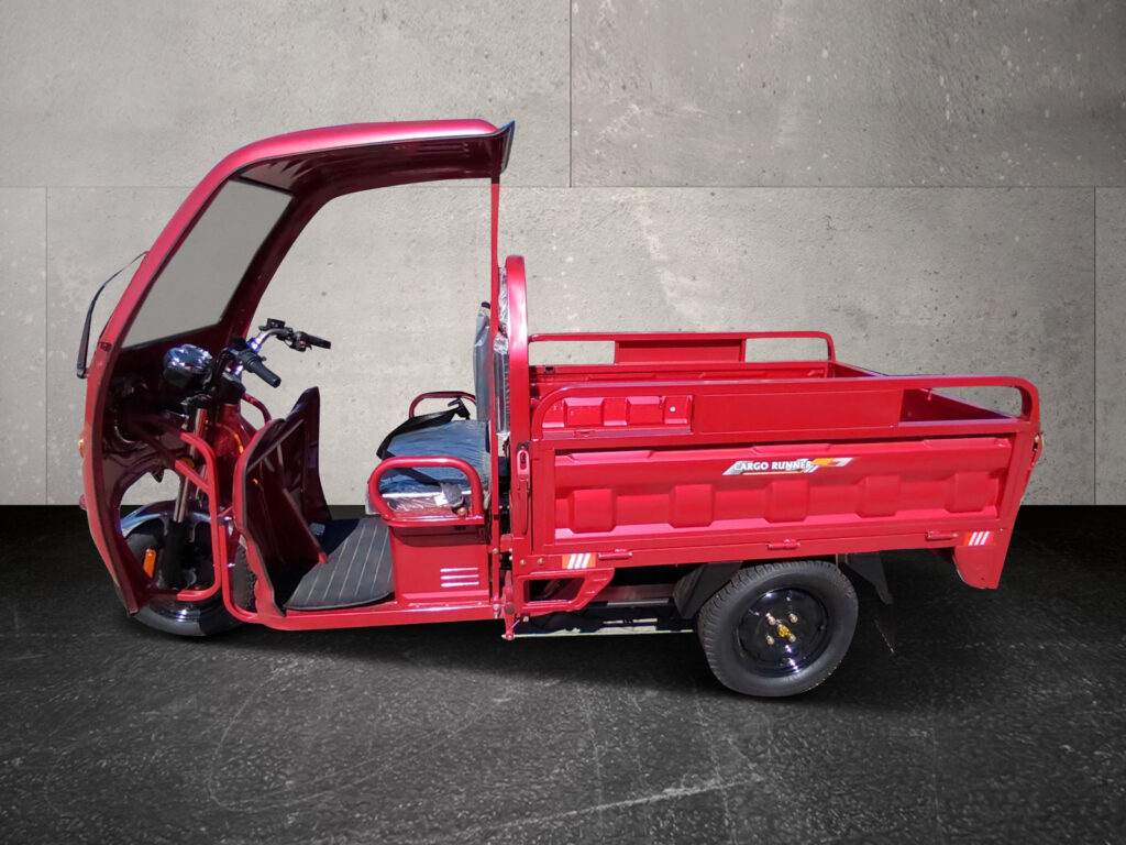 CARGO RUNNER Classic Plus in rot - Seitenansicht