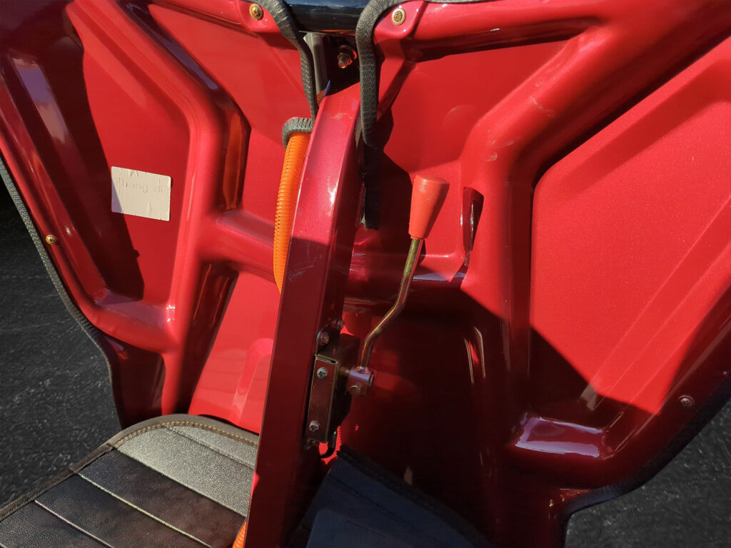 CARGO RUNNER Compact in rot - Detailansicht