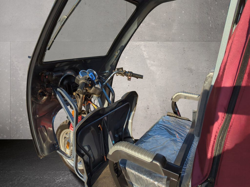 CARGO RUNNER Big - Detailansicht Fahrersitz