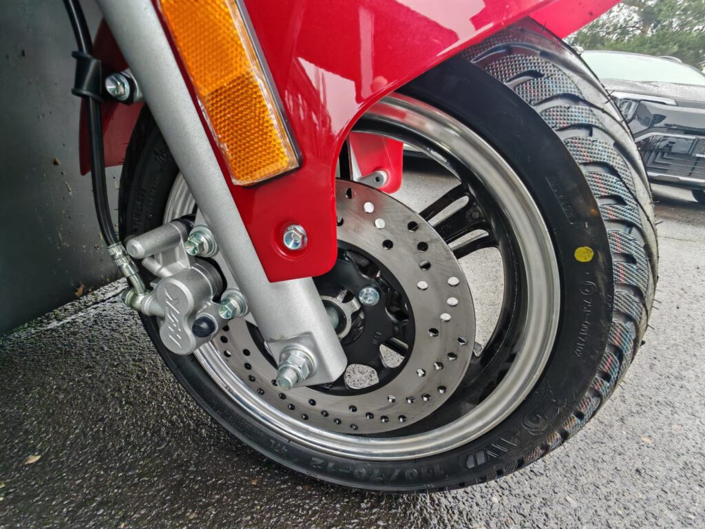 CARGO RUNNER Kabinenroller LWM - Detailansicht Vorderrad